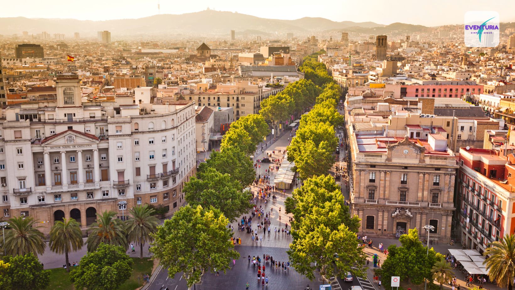 Peisaj panoramic al străzii la rambla din Barcelona