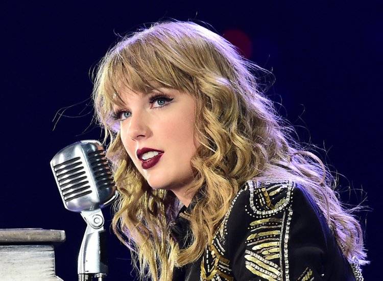Pachete bilete si cazare concerte Taylor Swift 2024 Paris Viena Lisabona